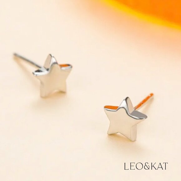 Silver Star Stud Earrings. 925 Sterling Silver. #1115 - Picture 4 of 4